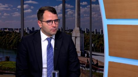 jutarnji clean.01_03_29_16.Still004.jpg