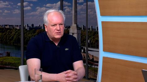 jutarnji clean.02_44_31_09.Still012.jpg