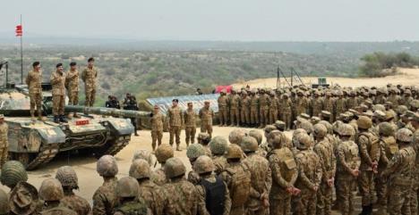 Pakistan Indija pakistanska vojska.jpg