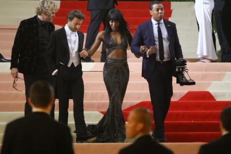 Naomi Kembel na Met Gali 2016 profimedia-0283322087.jpg