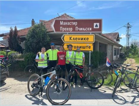 LOZNICA - Na putu.jpg