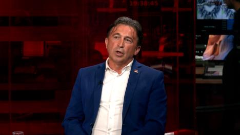 Sequence 05.00_25_44_21.Still003.jpg