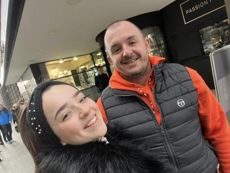 Emilija Petrovic sa verenikom  foto privatna arhiva.jpg