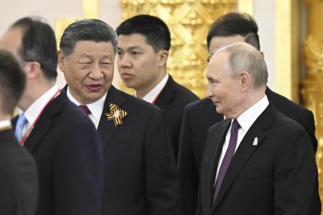 Rusija01 AP Sergey Bobylev.jpg