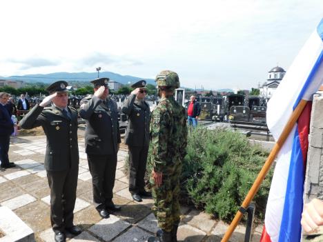 LOZNICA - Vojska Srbije.JPG