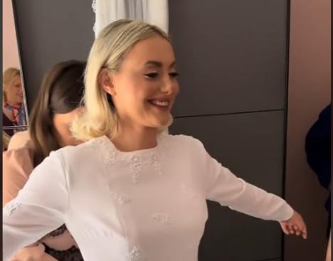 Katarina se udala u bakinoj venčanici.jpg