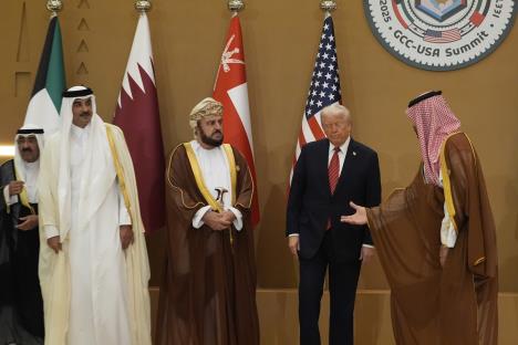 ursula01 AP Alex Brandon.jpg