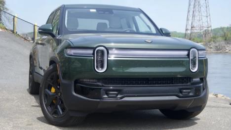 Rivian R1T (3).jpg