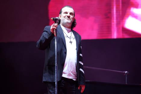 "JA NE PLAĆAM ZA LJUBAV,  TO BEŠE ONA BUDALA IZ HRVATSKE" Aca Lukas besan nakon tvrdnje Filipa Cara da je pevač bio intiman sa Aleksandrom Nikolić