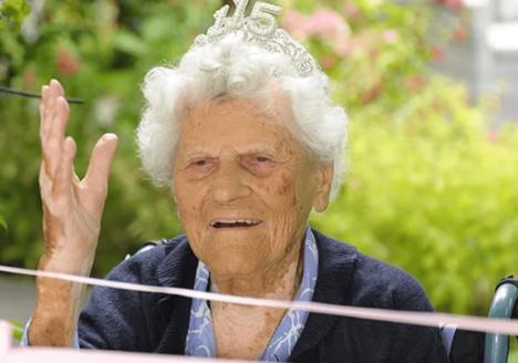 Etel Kejterhem na proslavi svog 115. rođendana