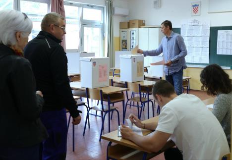 101 Beta Tomislav Pavlek.jpg