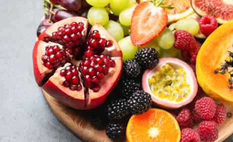 nar kupine jagode narandže shutterstock_1629916501.jpg