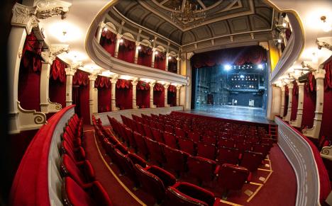 Pozoriste scena-76.jpg