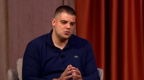 ni pet clean.00_08_59_14.Still001.jpg