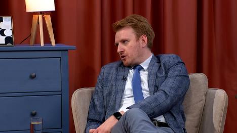 ni pet clean.00_25_48_03.Still005.jpg