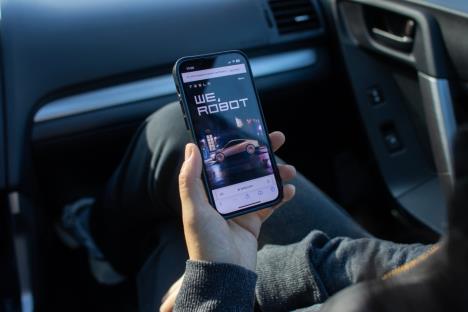 robotaxi (2).jpg