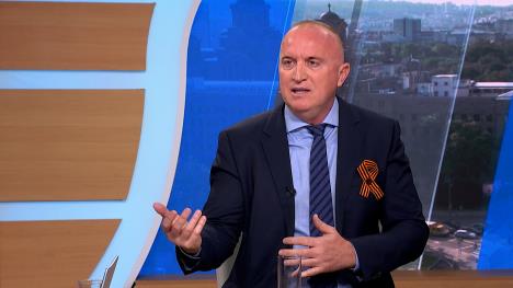 Sequence 12.01_55_39_08.Still008.jpg