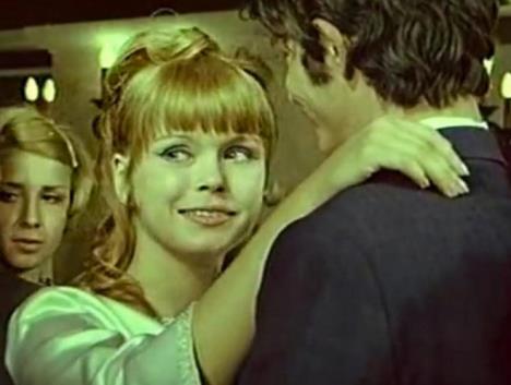 Neda Arnerić u filmu Višnja na Tašmajdanu