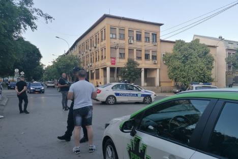 uhapseno lice u vozilu.jpg