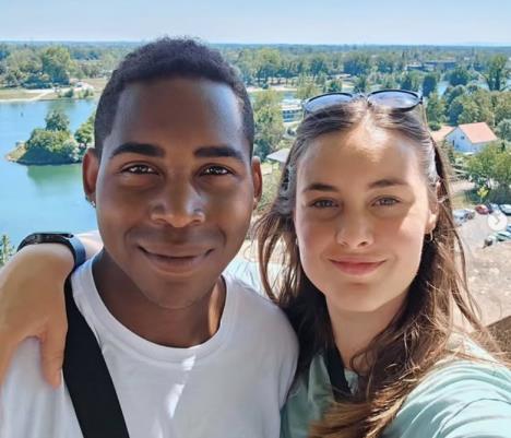 Ališa Taker je nevina ušla u brak i deli 5 saveta za prvu bračnu noć