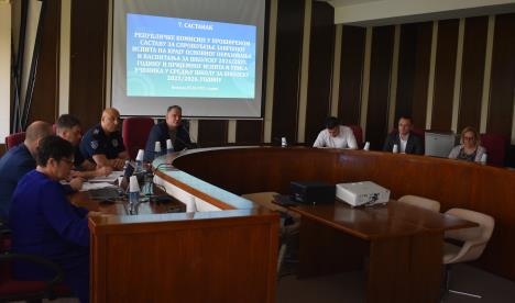 фотографија састанак завршни.jpg