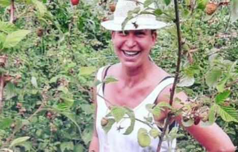 Radila je kao voditeljka za 800€ a sada bere maline