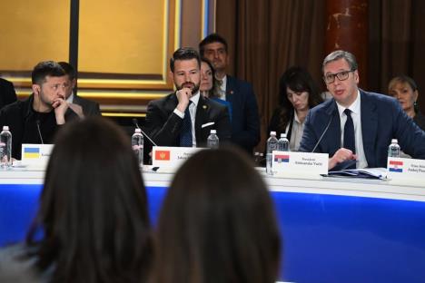 Na Samitu Ukrajina – Jugoistočna Evropa govorio sam o sve snažnijoj potrebi za intenziviranjem dijaloga i brzom postizanju mira kao preduslova za rešavanje svih drugih otvorenih pitanja. Istakao sam da se s-5.jpeg