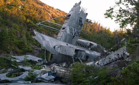 plane crash.jpg