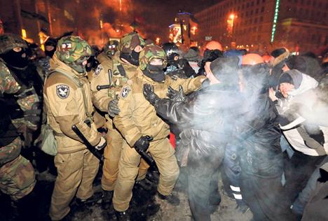 mikola-azarov-viktor-janukovic-ukrajina-evropska.jpg