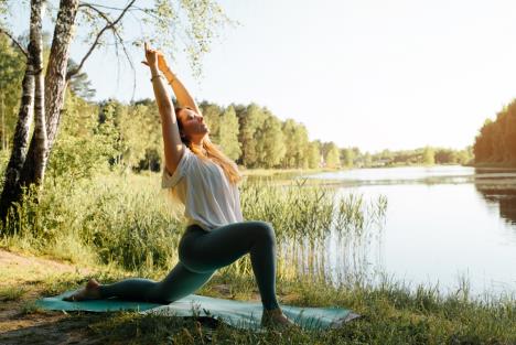 joga shutterstock_1995613493.jpg
