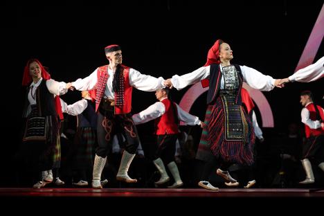 Kolo foto Danka Hasanovc Prokic.jpg