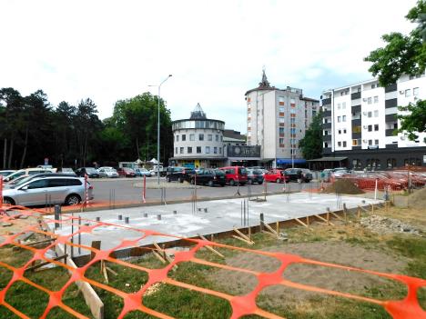 LOZNICA - Javni toalet.JPG