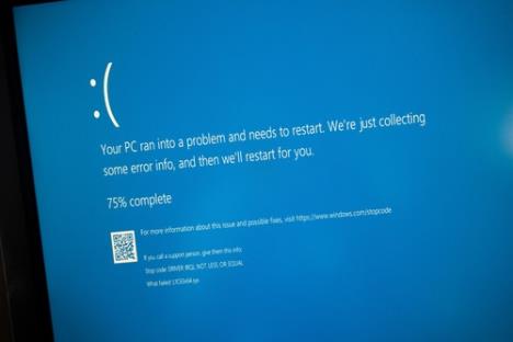 windows blue screen profimedia-1000490026.jpg