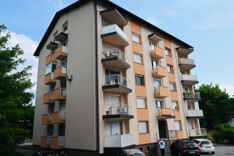 1605MELANIJA TRAMP  marko karovic (23).jpg