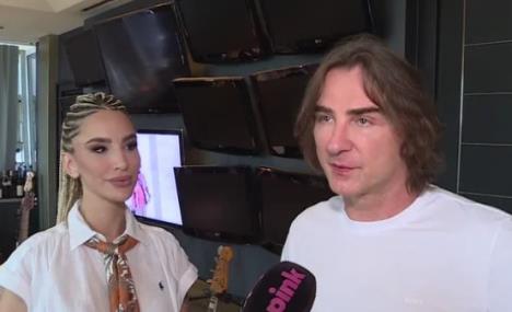ŠOK! ALEKSANDRA NIKOLIĆ JE PRVA UČESNICA "ELITE 9"! Uživo u emisiji sa Željkom Mitrovićem potpisala ugovor: Čast mi je i zadovoljstvo!