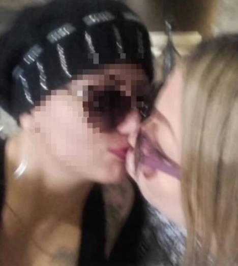 TERZINA LJUBAVNICA BILA U AFERI SA ŽENOM PA SADA ISPLIVALE FOTOGRAFIJE! Pipkaju se i ljube: Njemu neće biti dobro kada bude saznao za sve ovo