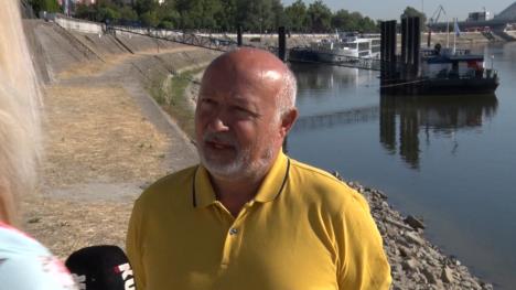 puls clean.00_55_12_23.Still007.jpg