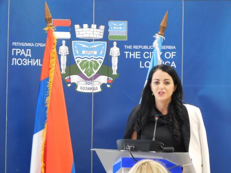 LOZNICA - Gradonačenica.JPG