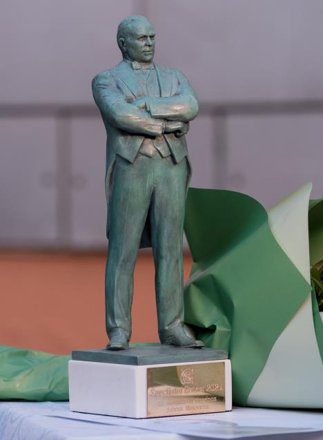 Statua Ernest Bošnjak_foto Milan Đurđević.jpg