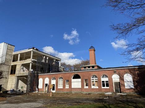 COVER-A-look-at-the-damaged-Wardenclyffe-Lab-in-Shoreham-Credit-Matt-Meduri-1920x1440.jpg