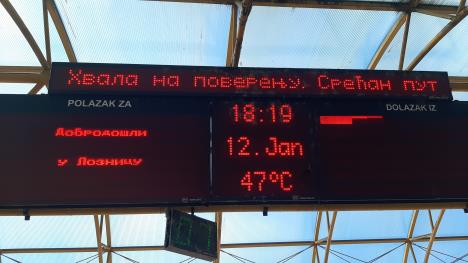 LOZNICA - Na stanici.jpg