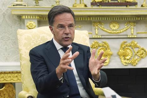 101 AP Evan Vucci.jpg