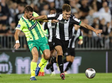 PARTIZAN-AEK LARNACA_13.JPG