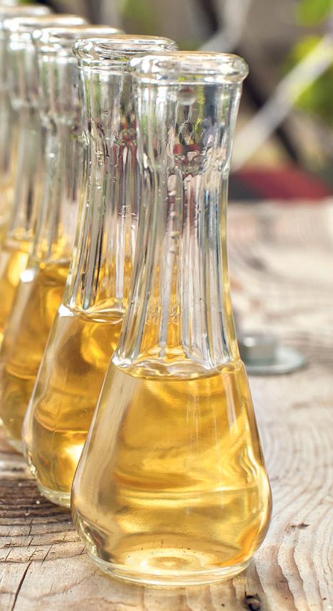 0809 rakija cokanjce flasica.jpg