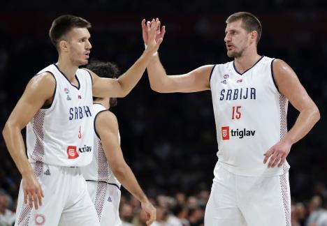 Nikola Jokić i Filip Petrušev