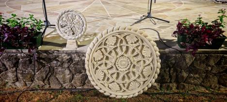 Belovodska rozeta.png