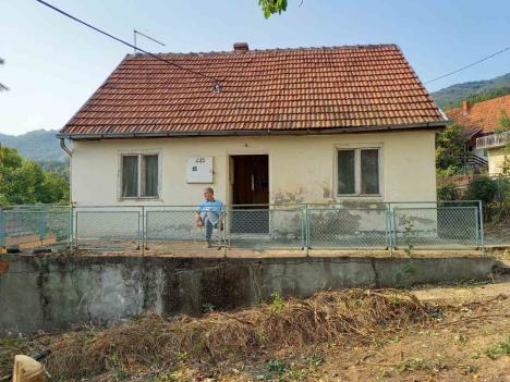 kuća za renoviranje u Prolom Banji