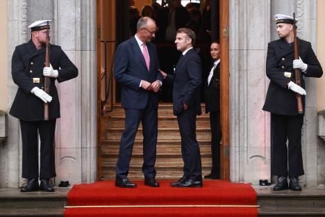 macron merz01 EPA Clemens Bilan copy.jpg