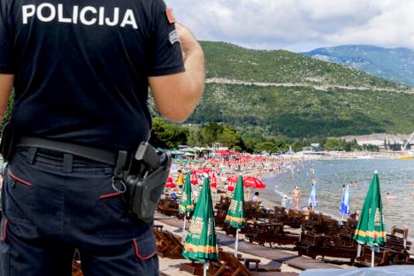 slovenska plaža budva.jpg