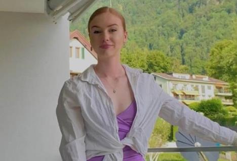 Stjuardesa Lijana Koj.jpg